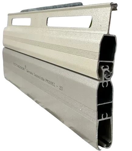 Cửa Cuốn Đức Khe Thoáng Titadoor PM2095i